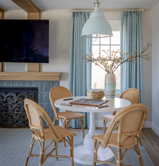 Coastal Renovation – Leslie Fine Interiors